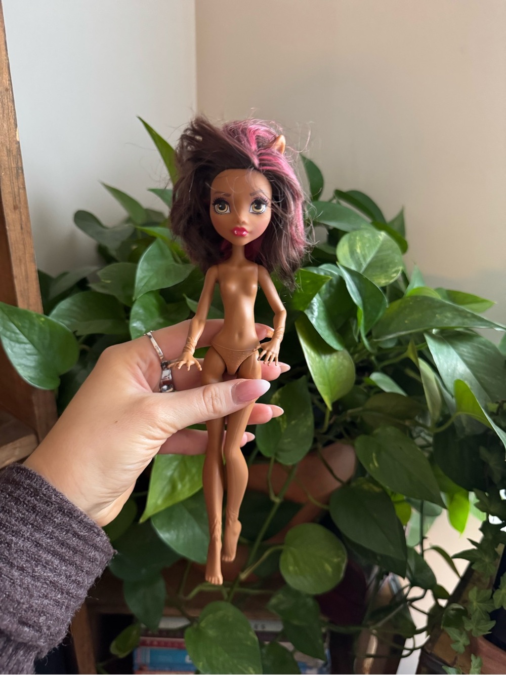 Monster High Emoji Ghouls Clawdeen Wolf Fashio Doll
